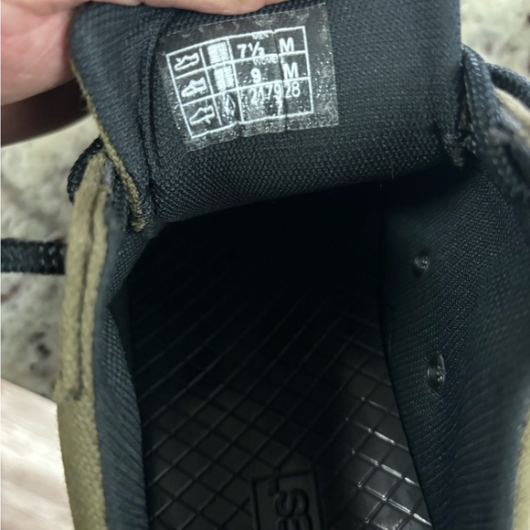 WOOBIES OD GREEN MOD-1 MENS SIZE 7.5 Women Size 9 - Picture 13 of 13